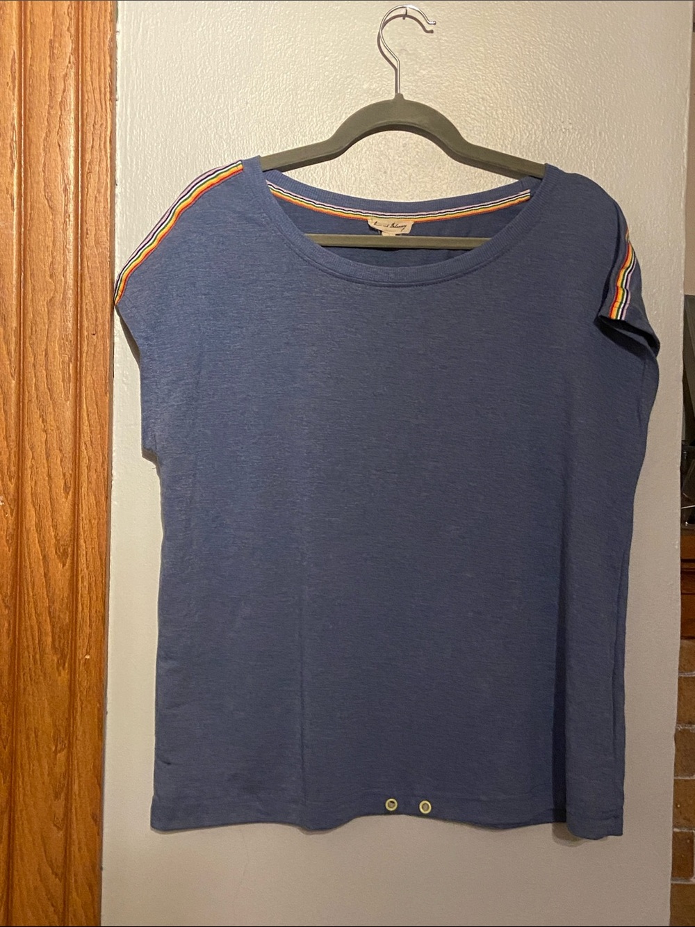 Jane and Delancey Blue Short Sleeve T with Rainbow Shoulder Detail vguc size L